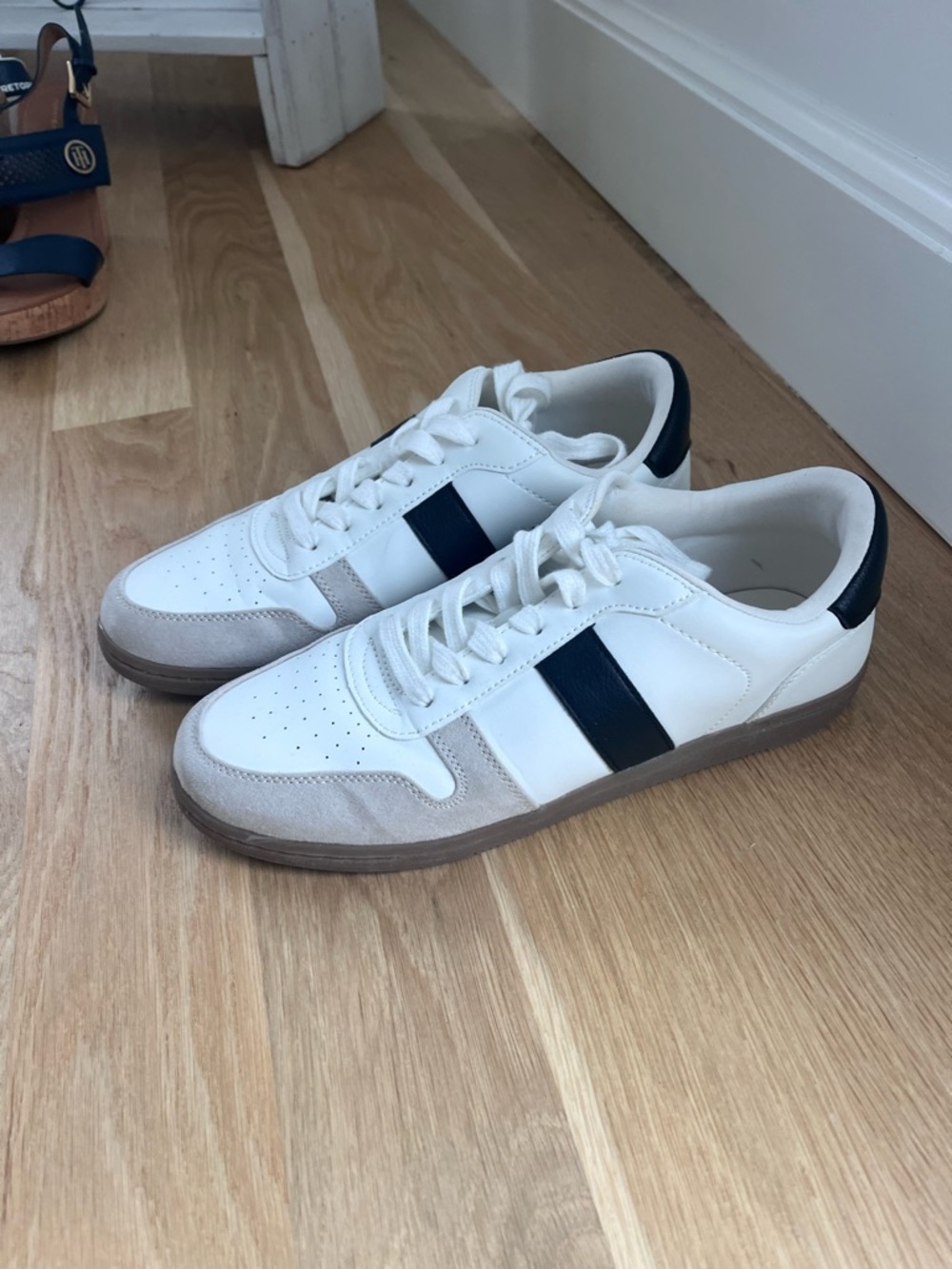 Women’s White Leather like Sneakers with black  Stripe